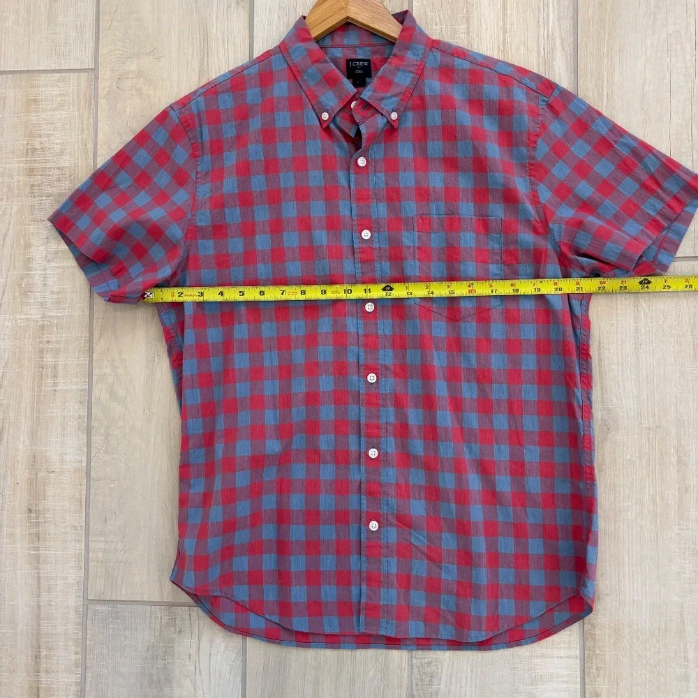 J.Crew Men's Short-Sleeve Lightweight Shirt red and blue gingham, size large